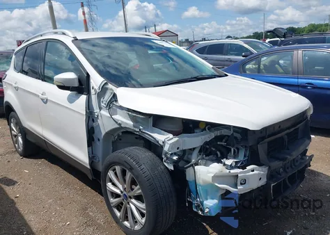 2017 Ford Escape Titanium из США, поврежденный, VIN 1FMCU0JD2HUC46602